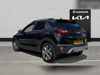 Used Kia Stonic 2023 for sale - 78512896: Photo
