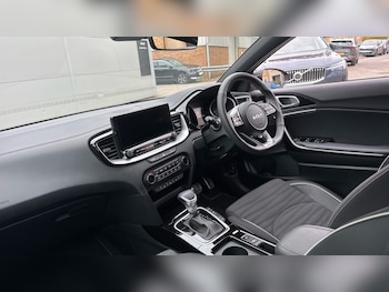 Used Kia Ceed 2025 for sale - 76008361: Photo