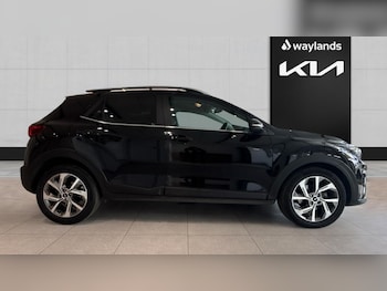 Used Kia Stonic 2023 for sale - 77911286: Photo