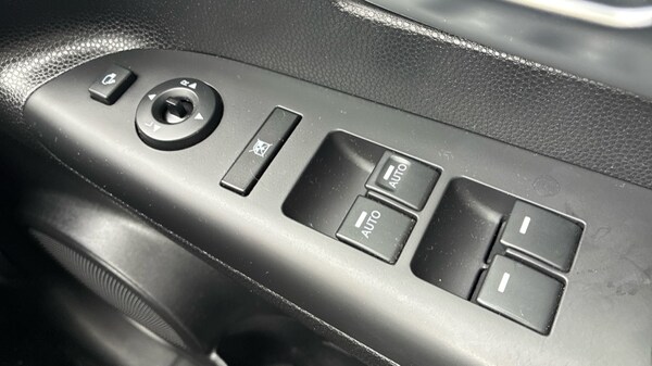 Used Kia Venga 2019 for sale - 75758842: Photo 17