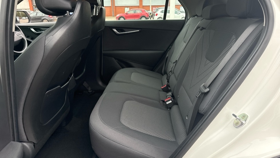 Used Kia Niro 2023 for sale - 78137068: Photo 10