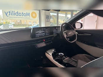 Used Kia EV6 2024 for sale - 77988476: Photo