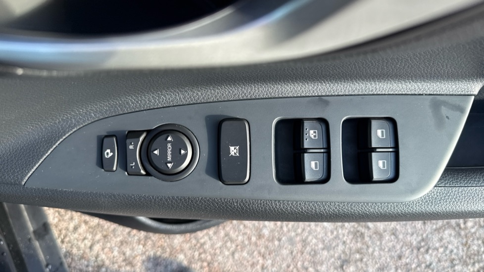 Used Kia Stonic 2025 for sale - 77762710: Photo 19