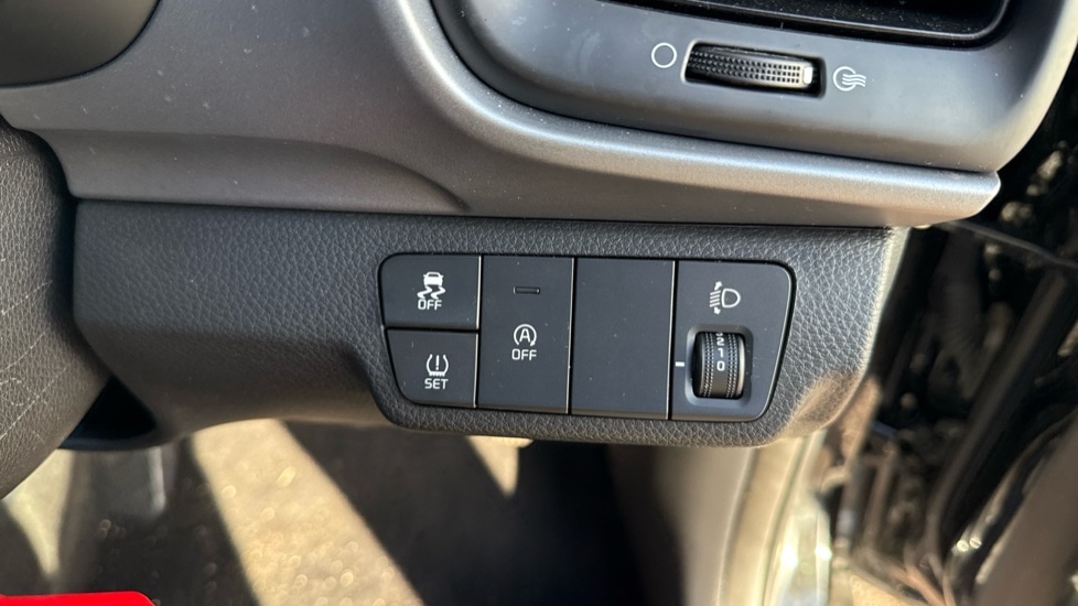 Used Kia Stonic 2025 for sale - 77762710: Photo 25