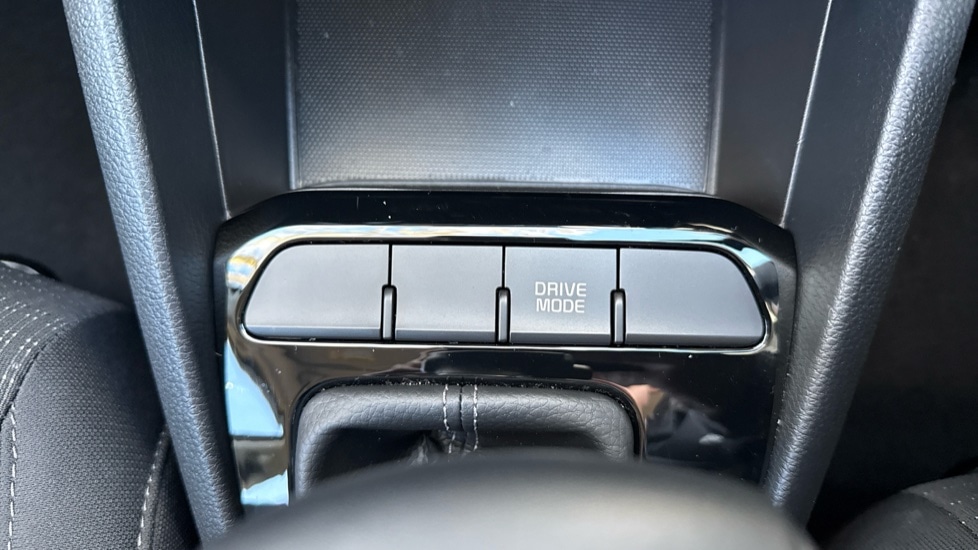 Used Kia Stonic 2025 for sale - 77762710: Photo 28