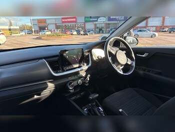 Used Kia Stonic 2025 for sale - 77762710: Photo