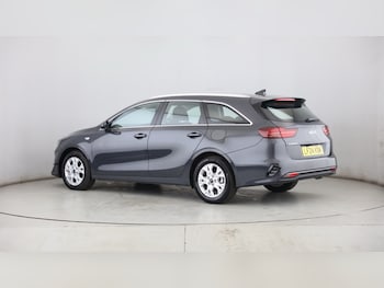 Used Kia Ceed 2024 for sale - 75664909: Photo