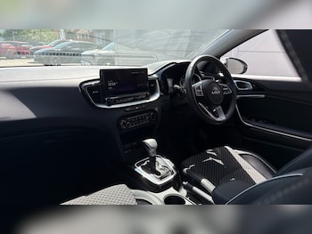 Used Kia XCeed 2025 for sale - 78656594: Photo