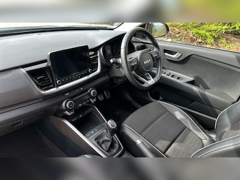 Used Kia Stonic 2022 for sale - 78478772: Photo