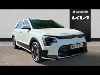 2023 - 64.8 kWh 3 Auto 5-Door