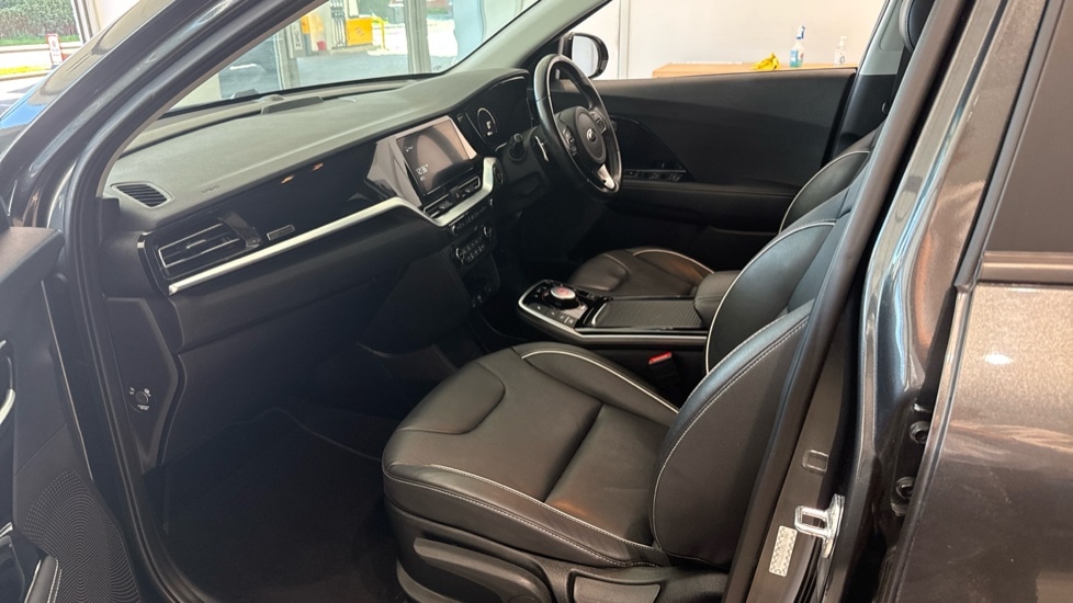 Used Kia Niro 2021 for sale - 77539885: Photo 12