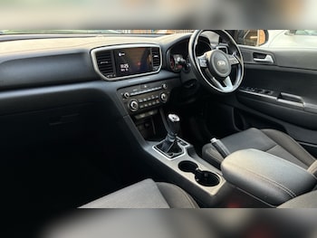 Used Kia Sportage 2020 for sale - 75722295: Photo