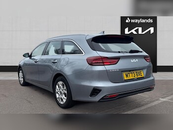 Used Kia Ceed 2023 for sale - 77762712: Photo