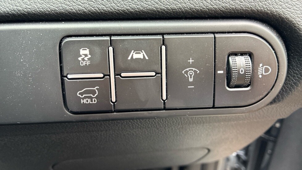 Used Kia XCeed 2025 for sale - 75934660: Photo 24