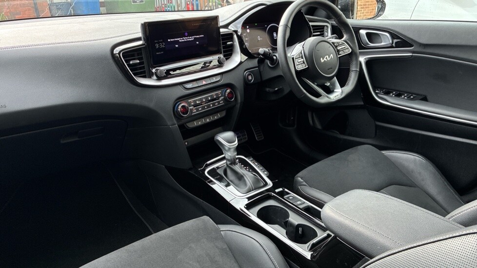 Used Kia XCeed 2025 for sale - 75934660: Photo 3