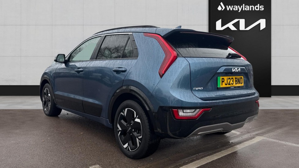 Used Kia Niro 2023 for sale - 77480250: Photo 2