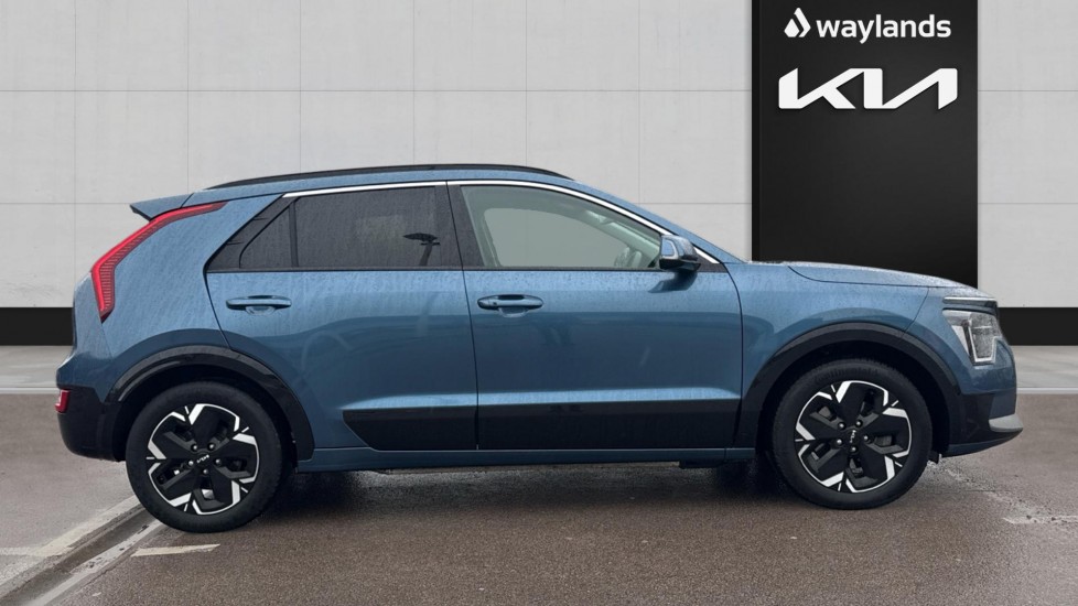 Used Kia Niro 2023 for sale - 77480250: Photo 4
