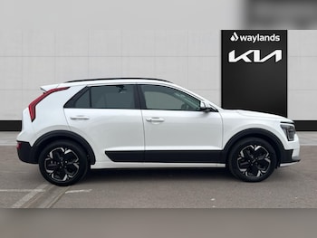 Used Kia Niro 2023 for sale - 77476525: Photo