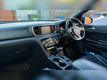 Used Kia Sportage 2018 for sale - 76842196: Photo