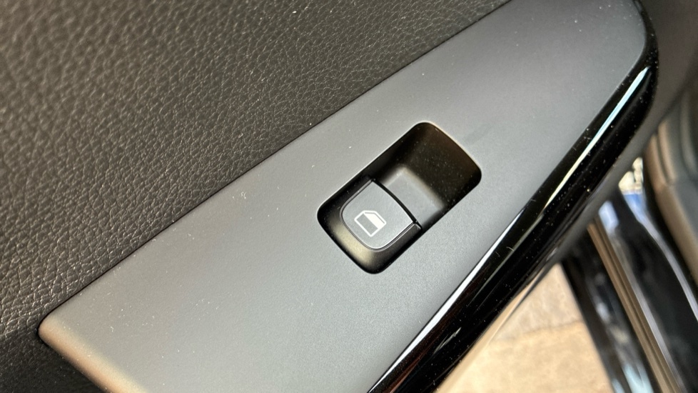 Used Kia Picanto 2023 for sale - 76826624: Photo 19