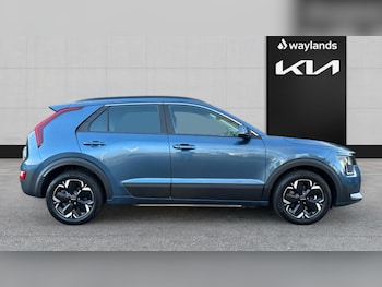 Used Kia Niro 2024 for sale - 77005131: Photo