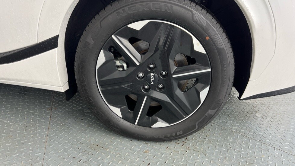 Used Kia EV6 2025 for sale - 77710942: Photo 21