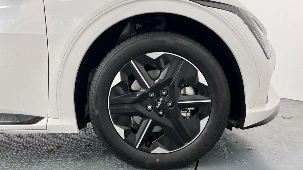 Used Kia EV6 2025 for sale - 77710942: Photo 5