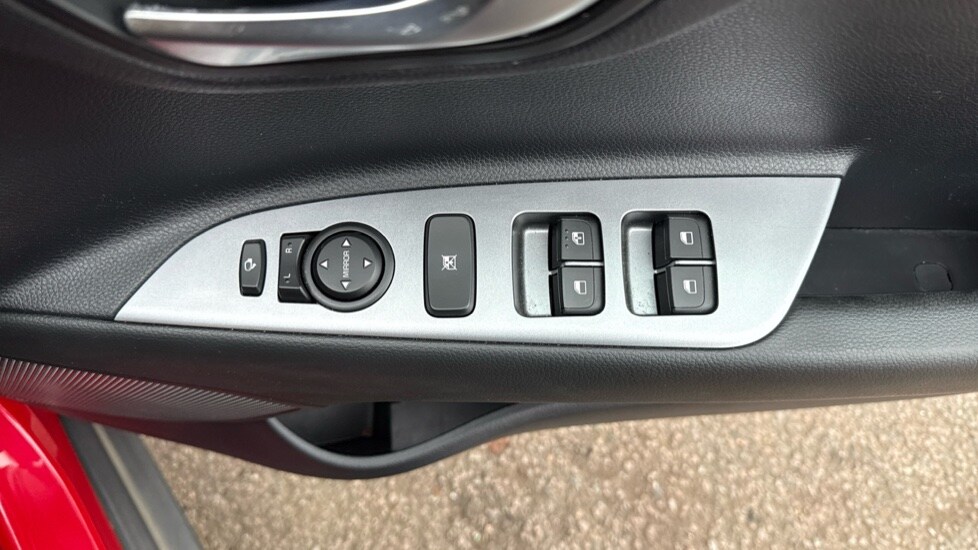 Used Kia Stonic 2023 for sale - 77057850: Photo 19