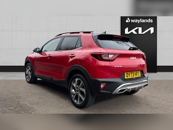 Used Kia Stonic 2023 for sale - 77057850: Photo