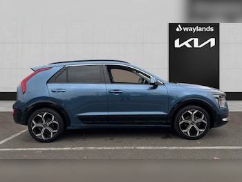 Used Kia Niro 2023 for sale - 76233994: Photo