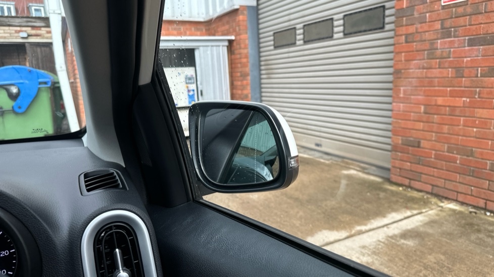 Used Kia Picanto 2023 for sale - 77293381: Photo 31