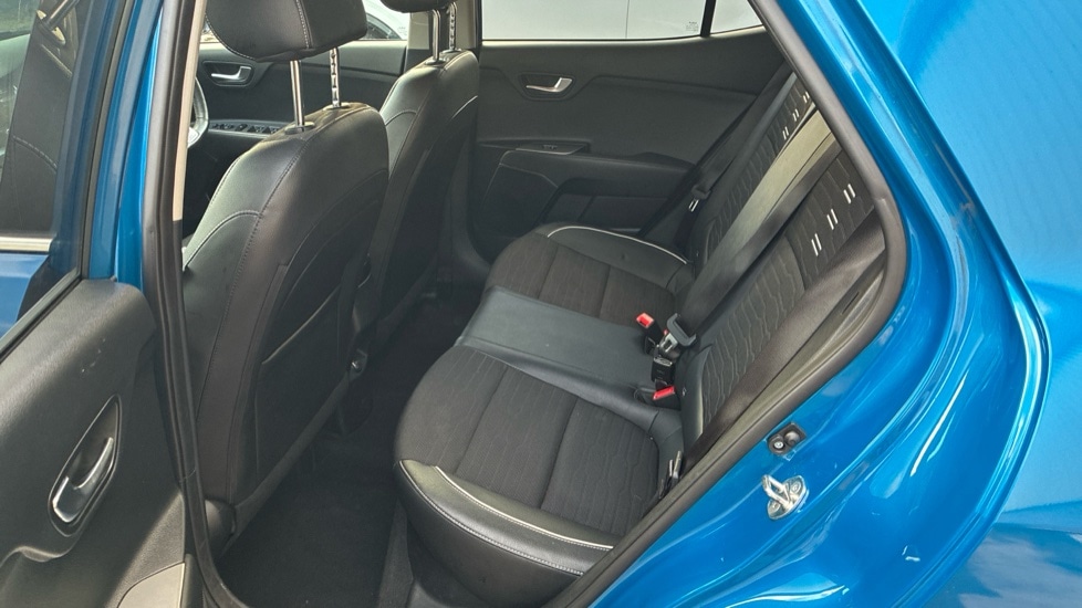 Used Kia Stonic 2023 for sale - 76826758: Photo 10