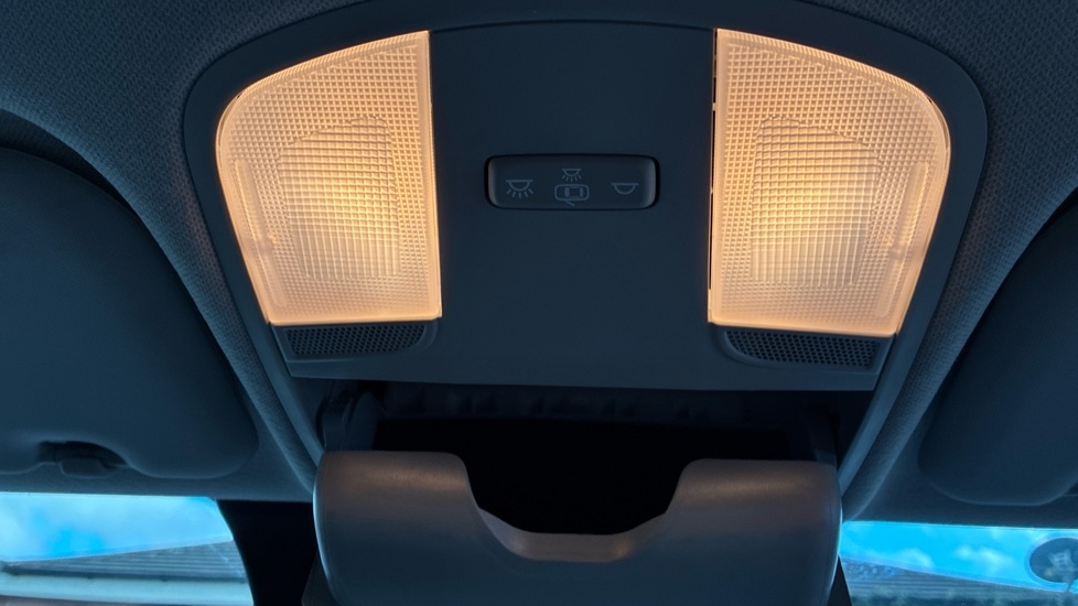 Used Kia Stonic 2023 for sale - 76826758: Photo 16