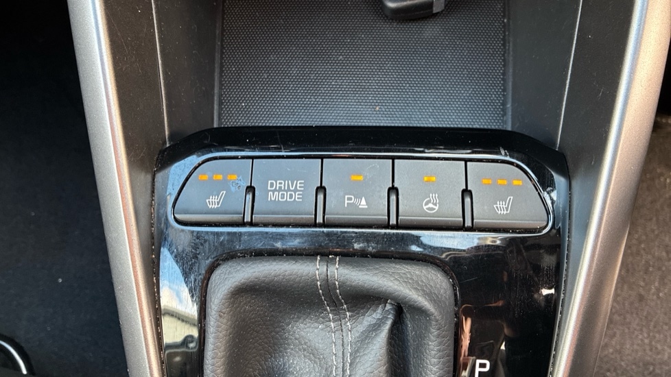 Used Kia Stonic 2023 for sale - 76826758: Photo 23