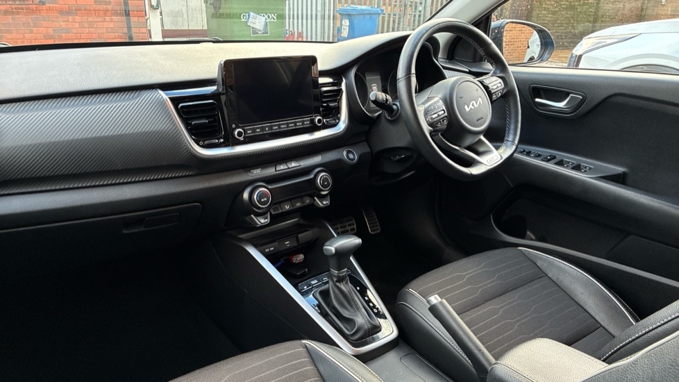 Used Kia Stonic 2023 for sale - 76826758: Photo 3