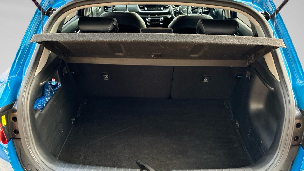 Used Kia Stonic 2023 for sale - 76826758: Photo 8