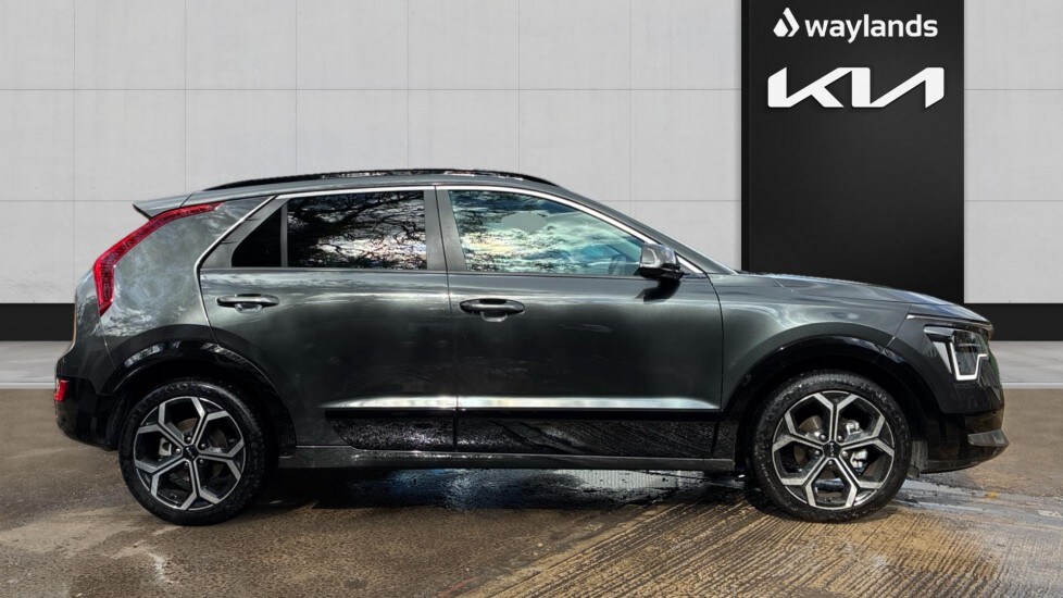 Used Kia Niro 2024 for sale - 76037839: Photo 4