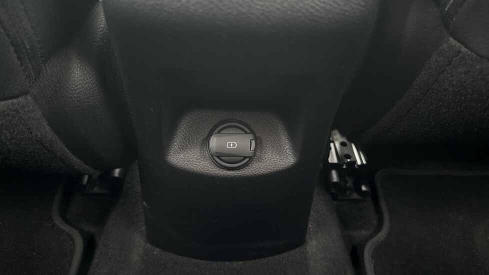 Used Kia Stonic 2019 for sale - 78206687: Photo 11