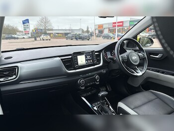 Used Kia Stonic 2019 for sale - 78206687: Photo