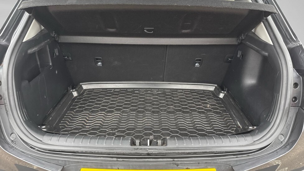 Used Kia Stonic 2019 for sale - 78206687: Photo 8