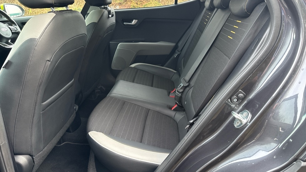 Used Kia Stonic 2018 for sale - 77512675: Photo 10