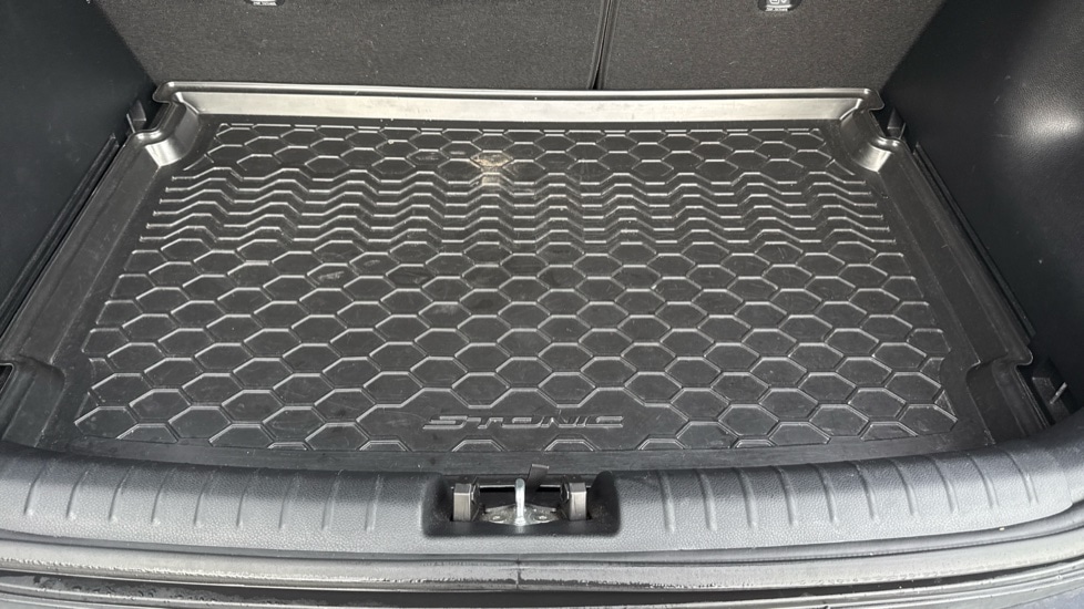 Used Kia Stonic 2018 for sale - 77512675: Photo 12