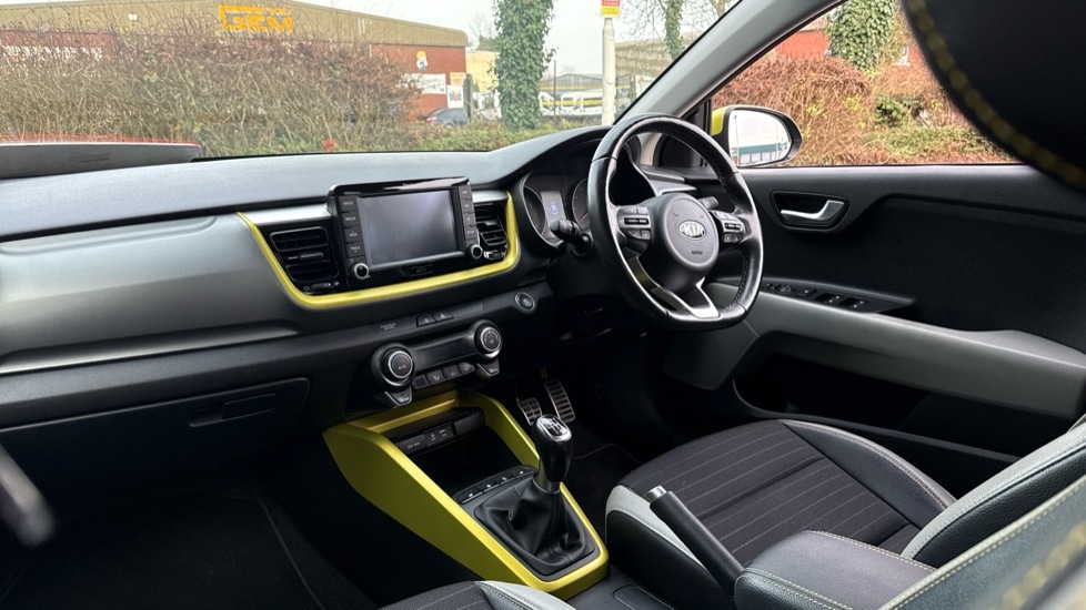 Used Kia Stonic 2018 for sale - 77512675: Photo 3