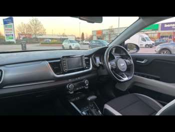 Used Kia Stonic 2020 for sale - 75221667: Photo