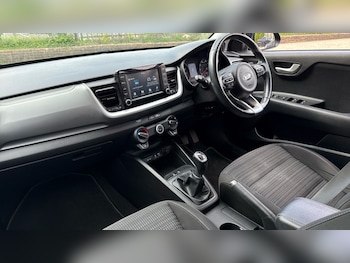 Used Kia Stonic 2019 for sale - 78486014: Photo
