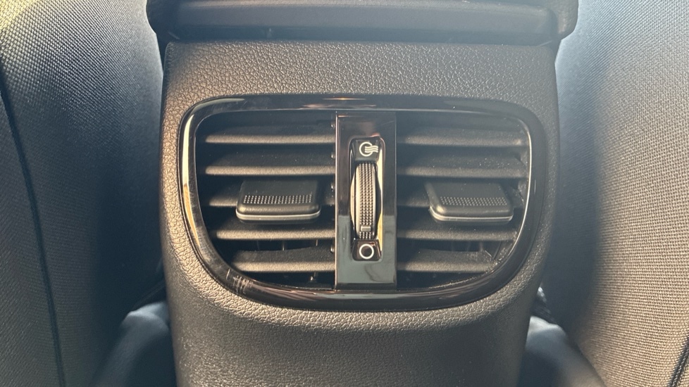 Used Kia XCeed 2025 for sale - 76580032: Photo 12