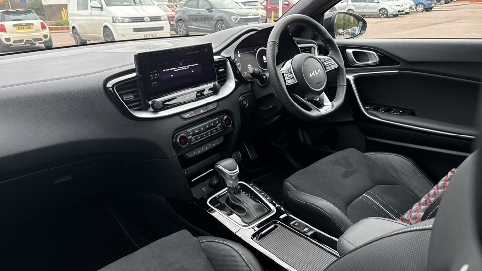 Used Kia XCeed 2025 for sale - 77899002: Photo 3