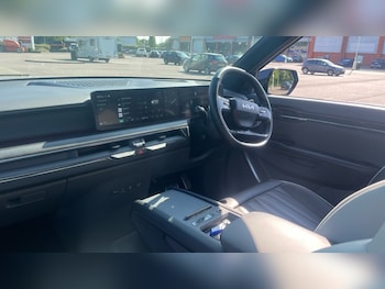 Used Kia EV9 2024 for sale - 76254892: Photo