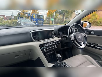Used Kia Sportage 2020 for sale - 76154629: Photo 3