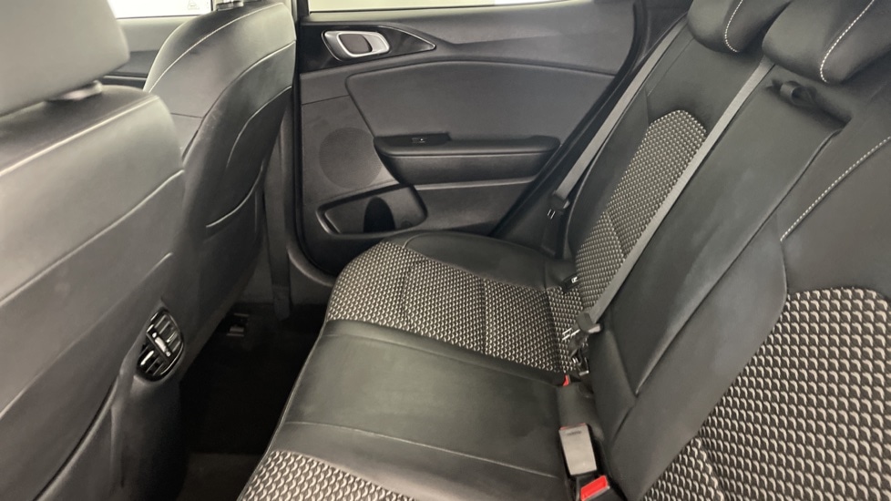 Used Kia XCeed 2022 for sale - 76717269: Photo 12